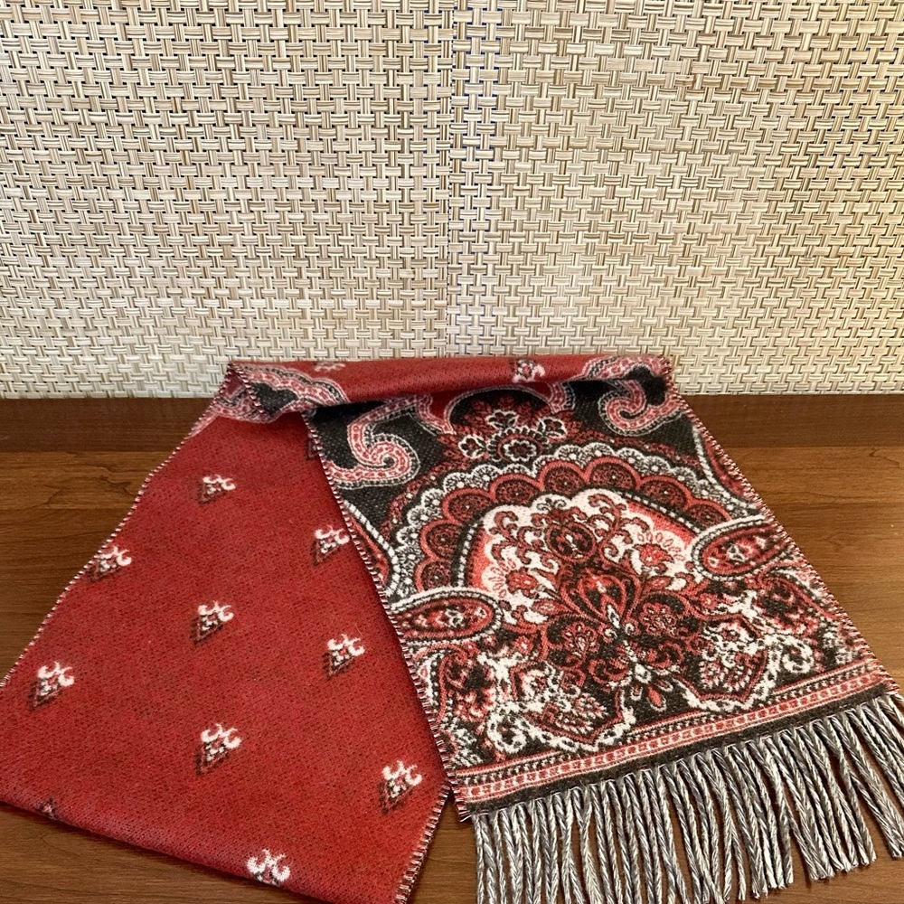 🌟HP🌟NWOT Cashmink Red & Gray Paisley Scarf V. FRAAS - Picture 2 of 13